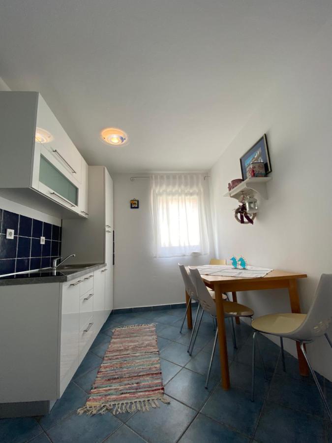 Apartment Lara Rab Town Esterno foto